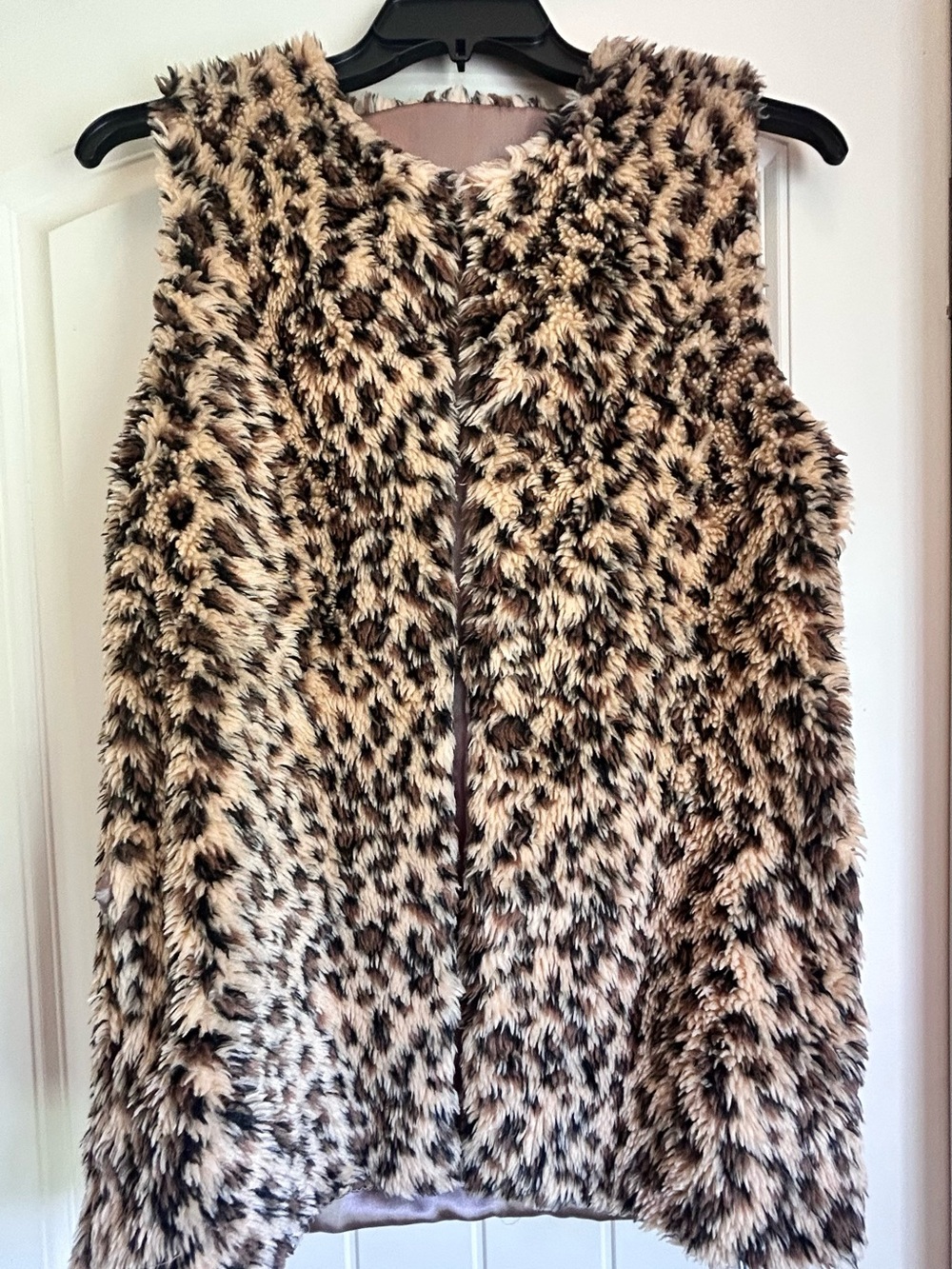 Faux Fur Leopard Print Vest - Sleeveless Statement Piece